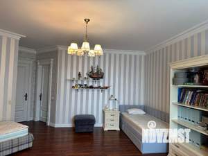 3-к квартира, вторичка, 167м2, 15/25 этаж