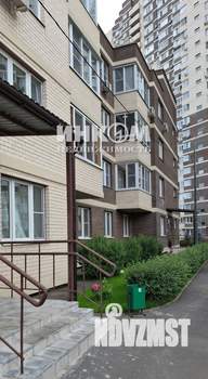 3-к квартира, вторичка, 100м2, 1/8 этаж
