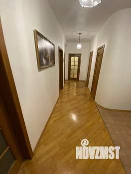 3-к квартира, вторичка, 103м2, 3/15 этаж