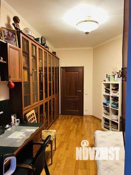 3-к квартира, вторичка, 81м2, 2/25 этаж