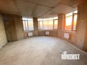 3-к квартира, вторичка, 132м2, 18/25 этаж