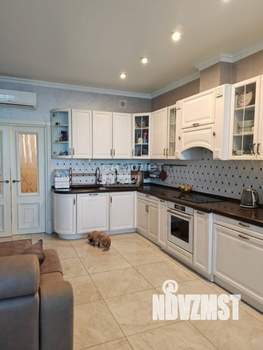 3-к квартира, вторичка, 123м2, 19/24 этаж