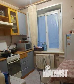 2-к квартира, вторичка, 42м2, 1/5 этаж