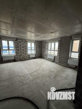 3-к квартира, вторичка, 68м2, 3/25 этаж