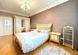 3-к квартира, вторичка, 132м2, 18/27 этаж
