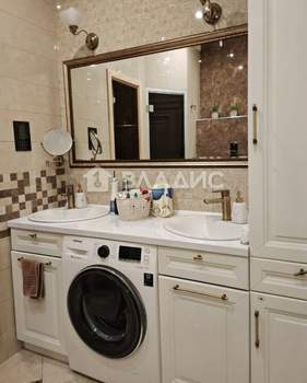 3-к квартира, вторичка, 123м2, 19/24 этаж