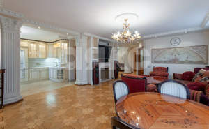 4-к квартира, вторичка, 140м2, 6/22 этаж