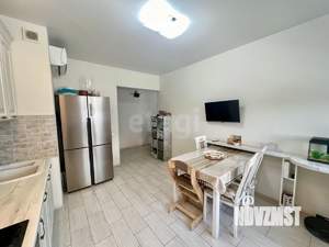 2-к квартира, вторичка, 63м2, 8/25 этаж